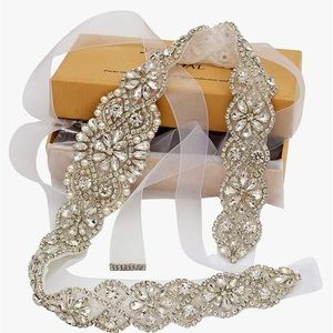 NWOT O/S Rhinestone belt.Never worn.